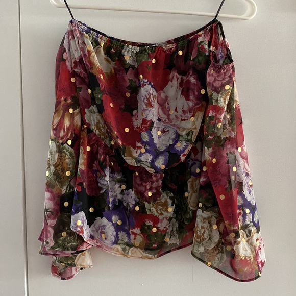 NWT off the shoulder cropped top with bell sleeves - Picture 7 of 7